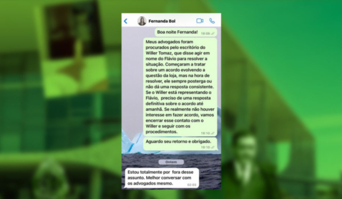 Print divulgado pelo PlatôBR mostra mensagem de Alexandre Santini a Fernanda Bolsonaro cobrando uma resposta sobre o acordo referente à loja de chocolates. Ela responde que o assunto deve ser tratado pelos advogados