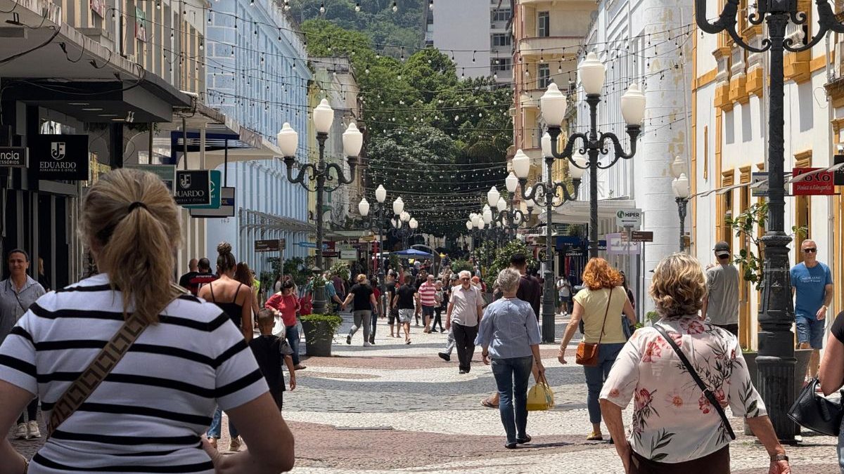 Fenômeno em Florianópolis: sala comercial valoriza e aluguel perde fôlego, ao contrário do país