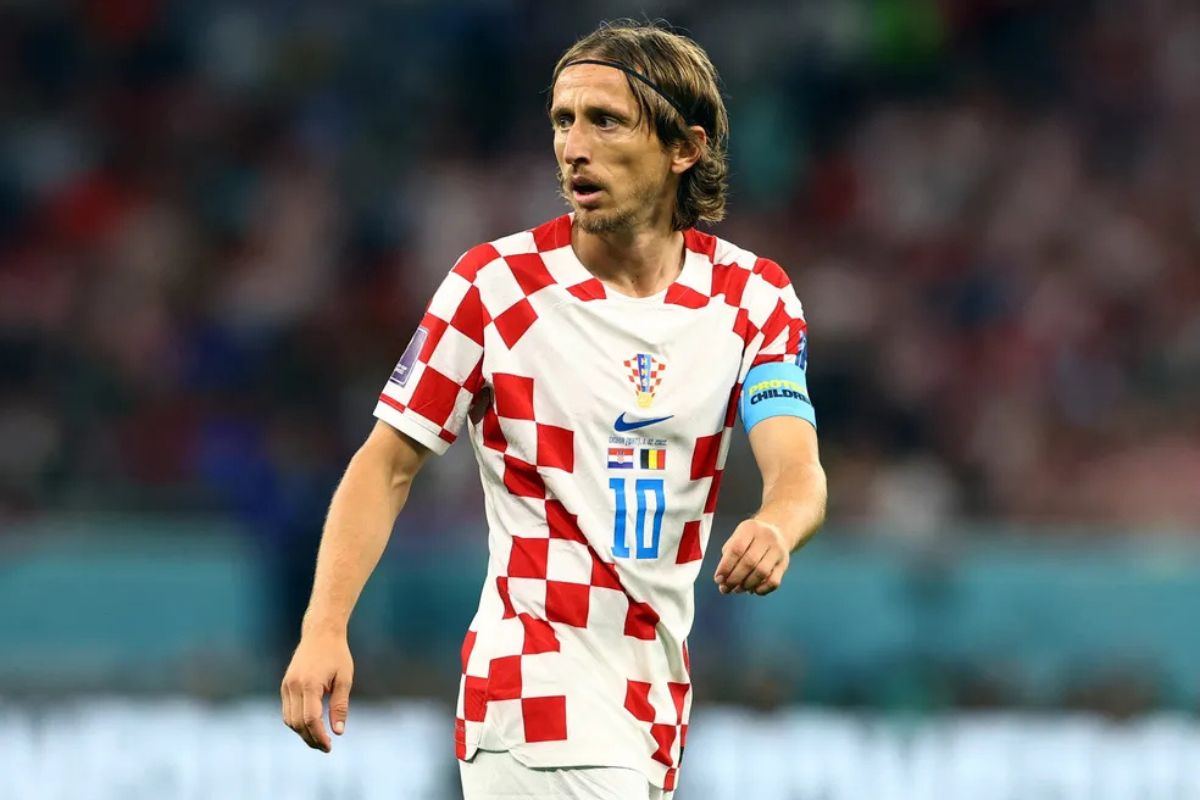 Luka Modrić em campo pela Croácia, adversária da Chéquia na estreia da Liga das Nações 2026/27