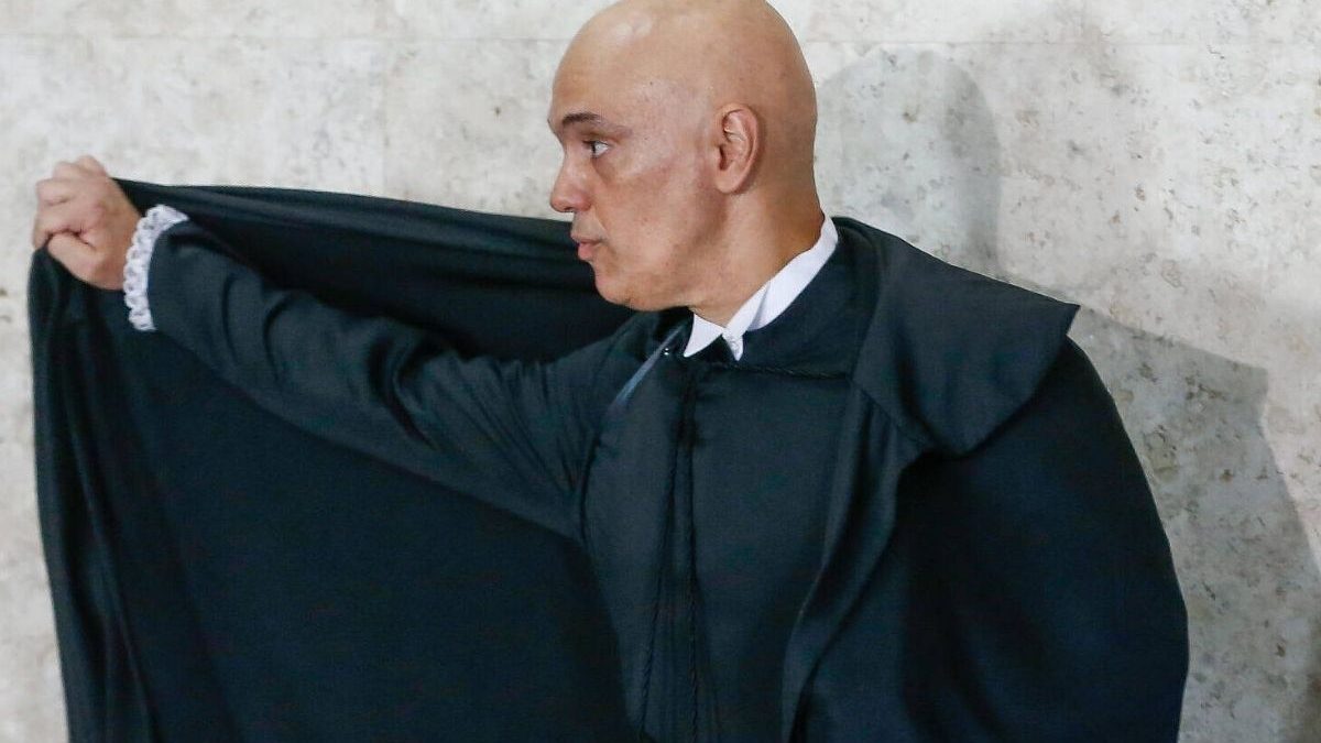 Alexandre de Moraes não pensa em renunciar, dizem fontes: ‘Ele não é do tipo que larga’ - QTU Questões do Universo