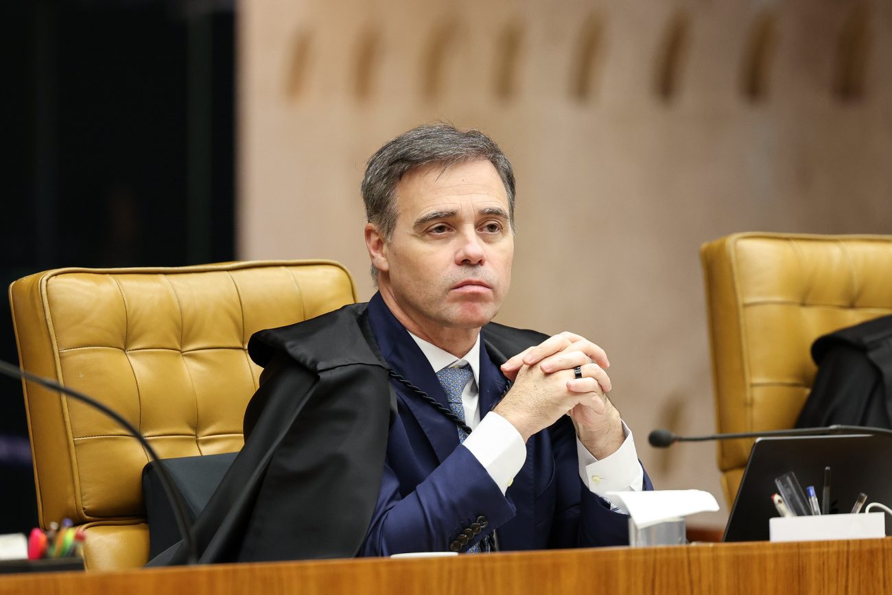 Documento apresentado por Paulinho pede abertura de apuração por crime de responsabilidade na representação por impeachment de Nunes Marques, Mendonça e Fux.Foto: Rosinei Coutinho/STF/Reprodução/ND Mais