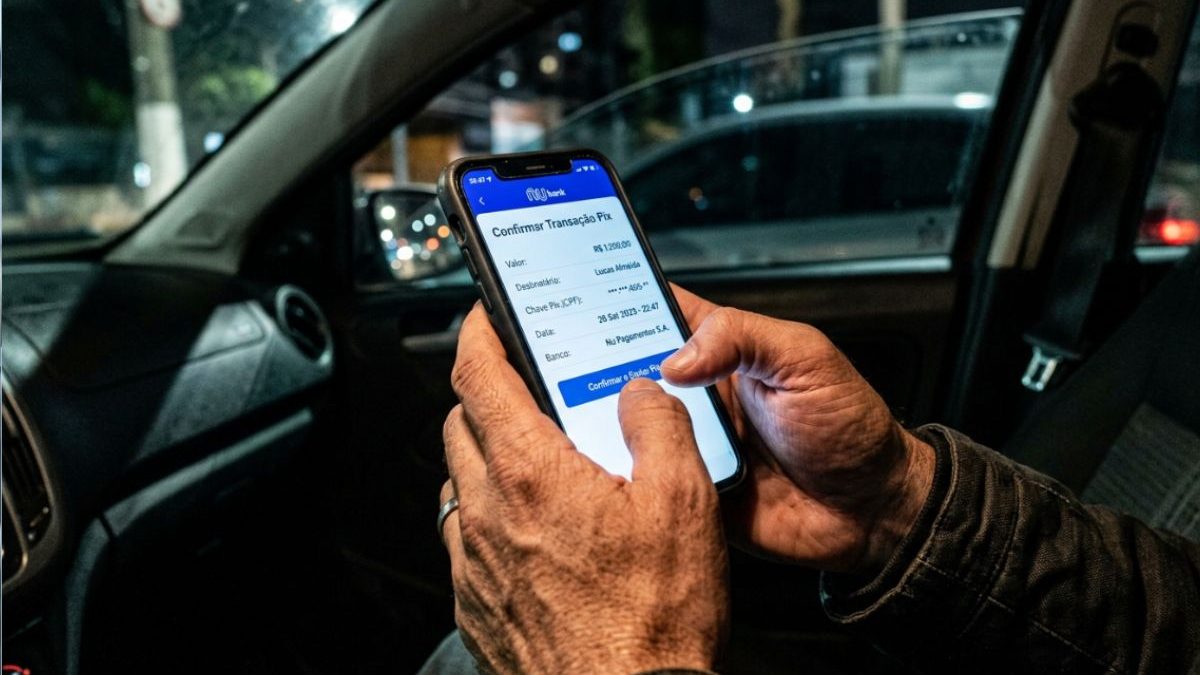Caiu no golpe da falsa multa ou pedágio? Saiba como pedir o dinheiro do Pix de volta em até 80 dias - QTU Questões do Universo