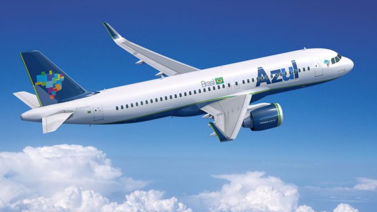 Passageiro multado em R$ 17,5 mil após expor genitália e urinar na cozinha de avião é o primeiro suspenso por ato gravíssimo sob nova regra da Anac