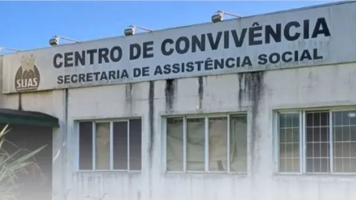 Mulher esfaqueia marido dentro de abrigo que acolhe famílias afetadas pela cheia dos rios em SC