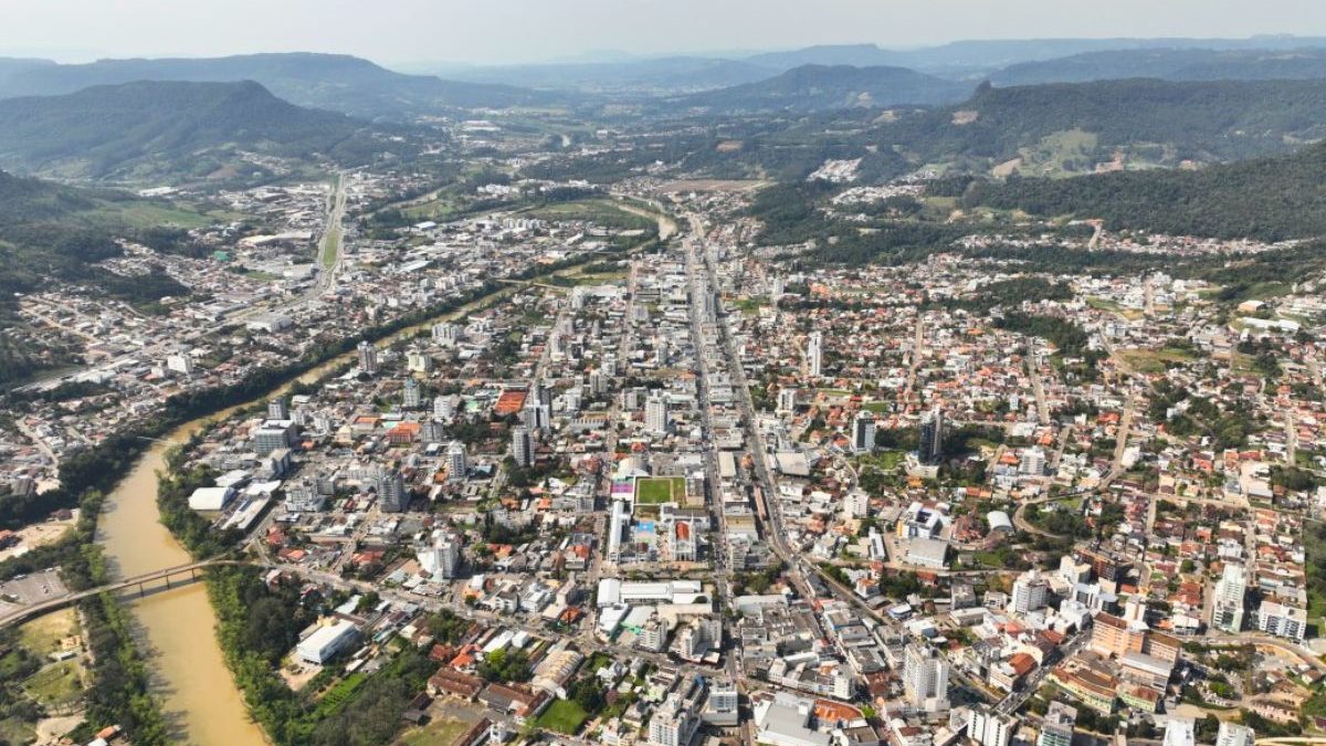 Cidade polo econômico de SC vai gastar R$ 870 mil para descobrir os maiores gargalos e redesenhar o trânsito até 2050 - Foto
