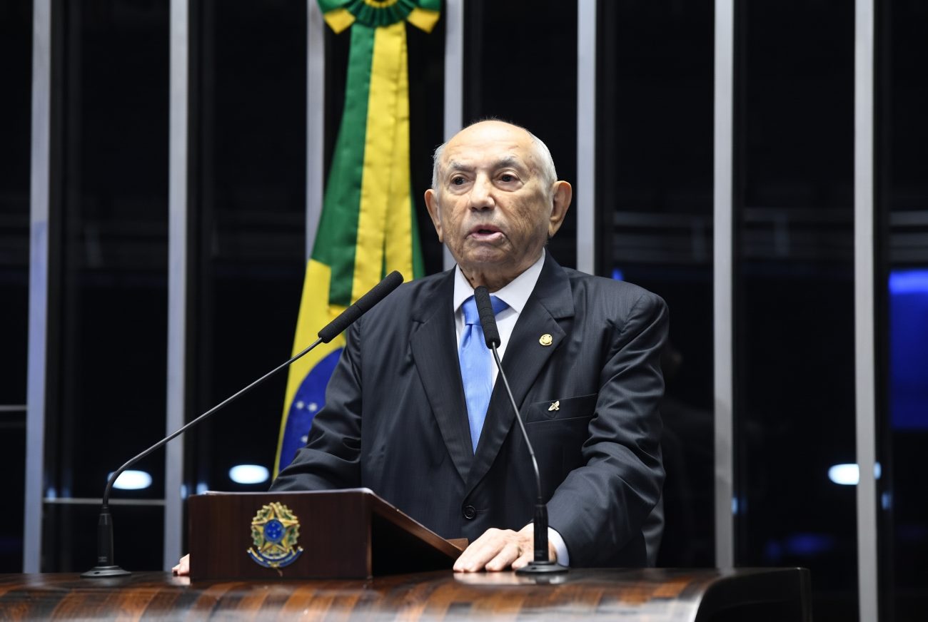 Siqueira Campos, pai de Siqueira Jr., foi o primeiro governador do Tocantins e ocupou o posto por quatro mandatos. Foto: Marcos Oliveira/Agência Senado