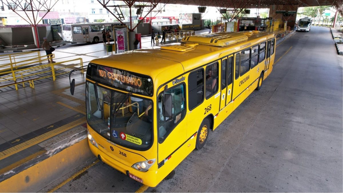 Transporte coletivo será gratuito no domingo de eleições e terá tabela de horários de dia útil em Criciúma