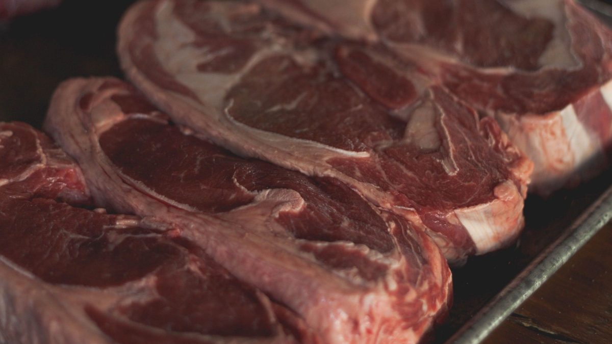 União Europeia passa a suspender importação de carnes, ovos e mel do Brasil nesta quinta (3); prejuízo pode chegar a US$ 1,8 bilhão - QTU Questões do Universo