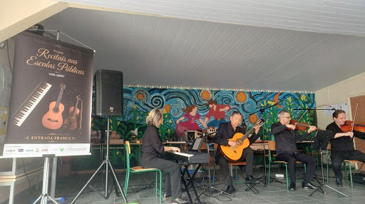 Escolas públicas de Joinville são palco de recitais que conectam jovens à música clássica - Foto