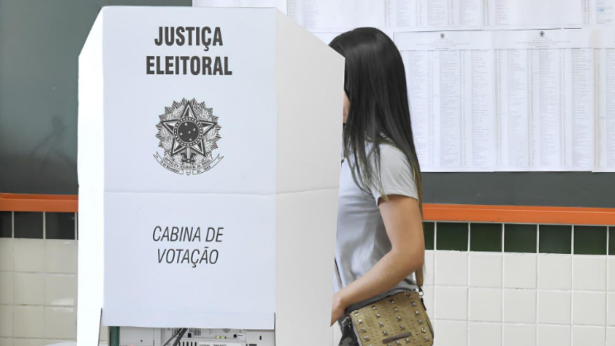 Zambelli, Veja e Senna: os sábados que marcaram a véspera das eleições no Brasil