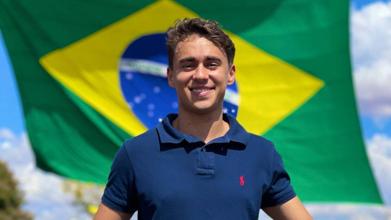Nikolas Ferreira critica Carlos Bolsonaro em entrevista à Jovem Pan desta segunda-feira (5).Foto: Reprodução/Facebook/ND Mais