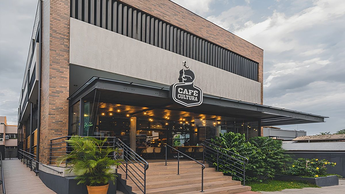 Café fundado por casal formado por americano e brasileira fatura R$ 80 milhões por ano e entra em seleto grupo das melhores cafeterias do Brasil