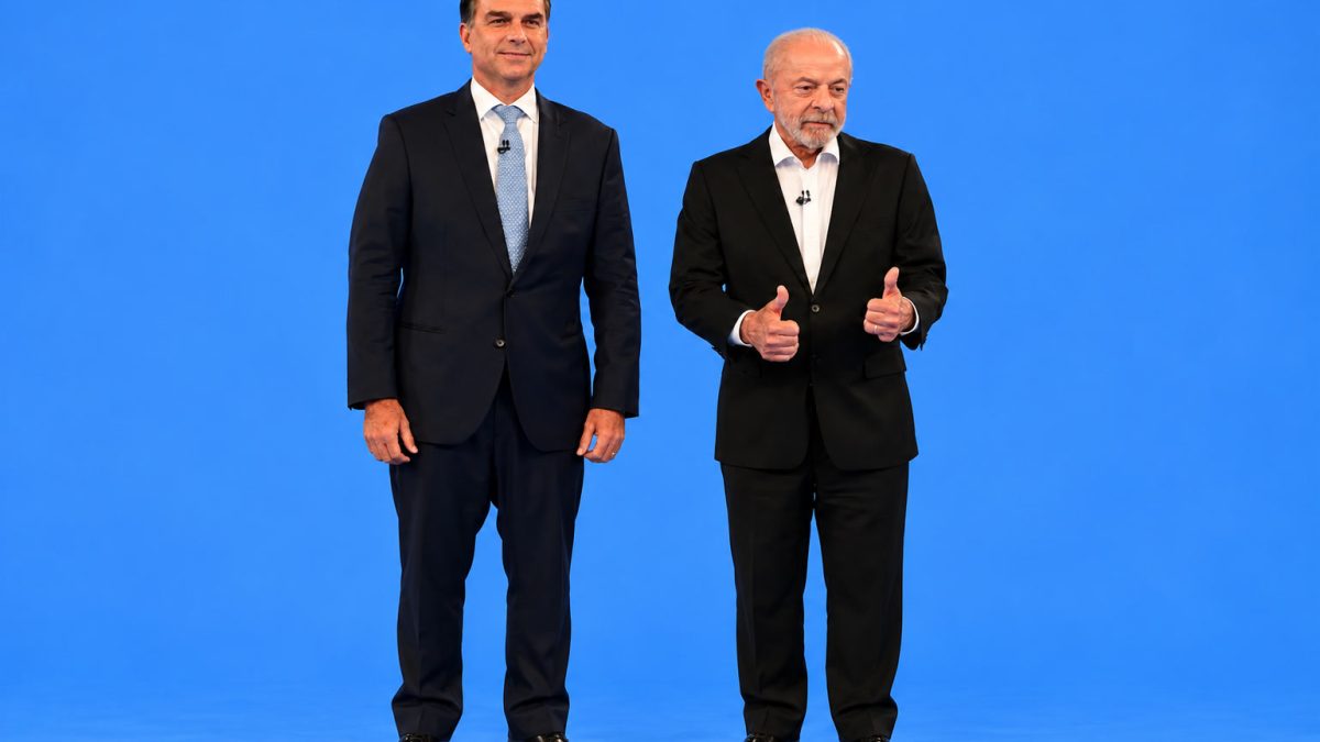 Eleição empatada na reta final revela um Brasil dividido