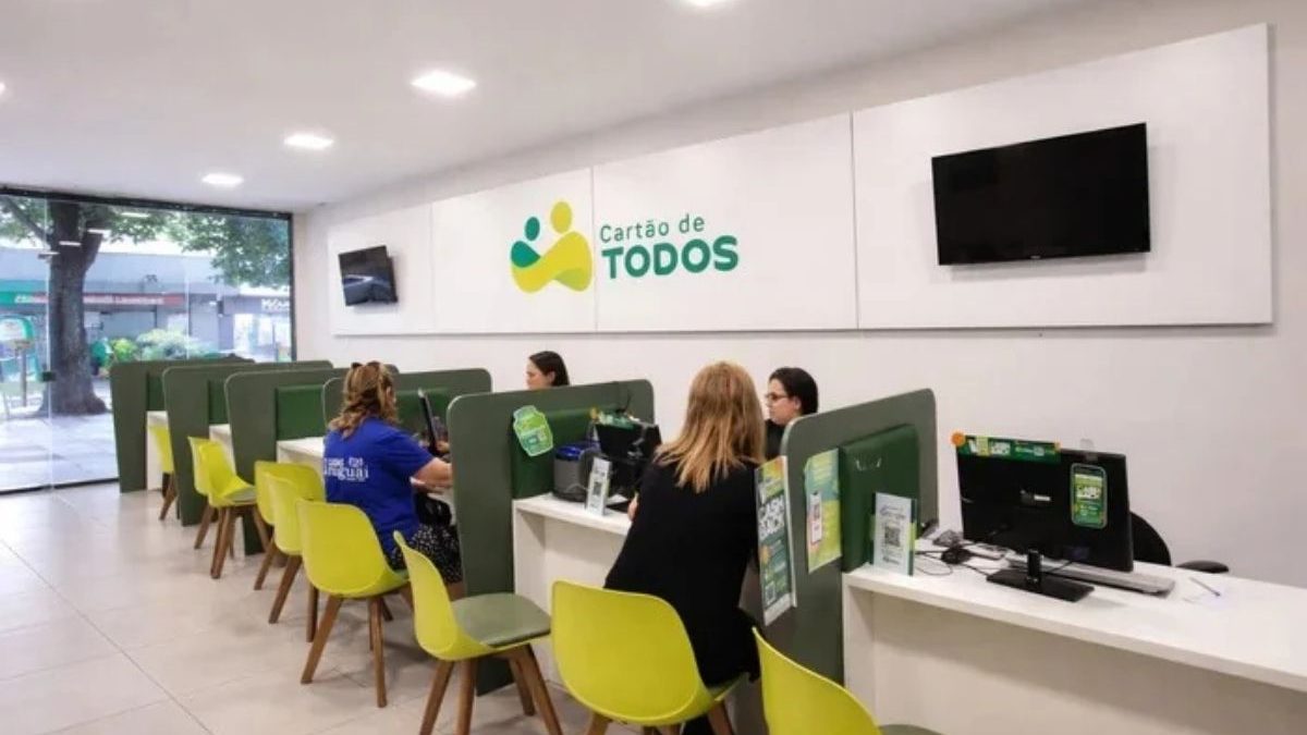 Fim da 6×1: empresa com 30 mil funcionários vai antecipar jornada de 40 horas semanal um ano antes do prazo