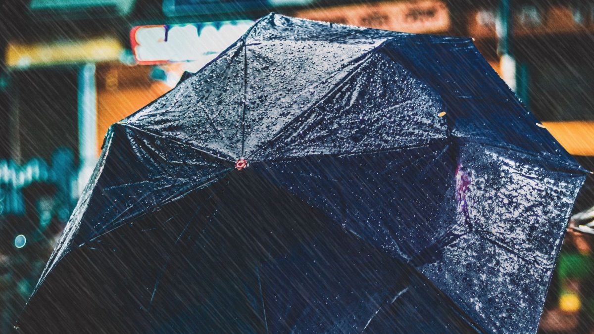 Mudança no tempo traz chuva de volta ao Sul, coloca estados em alerta para temporais com até 50 mm e calor de 40°C segue em parte do Brasil