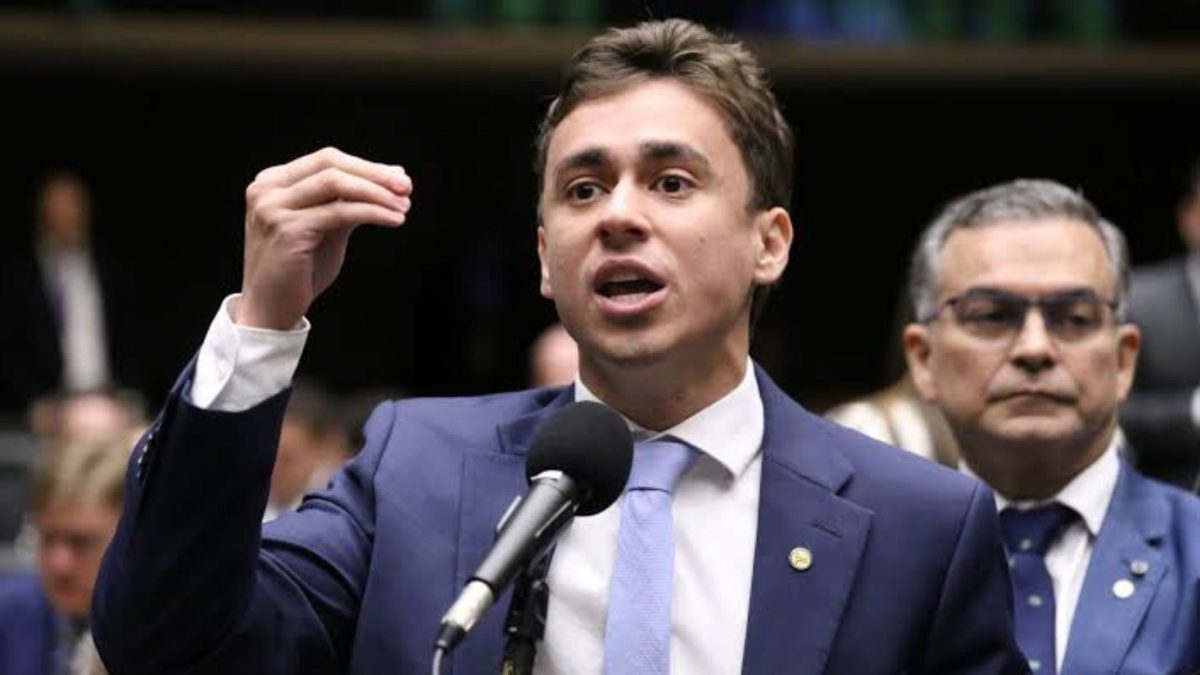 ‘Não tem nada ganho’: Nikolas Ferreira manda recado para Santa Catarina e pede força total na campanha de Flávio Bolsonaro