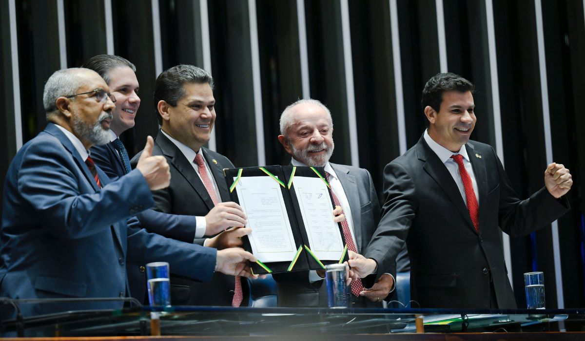 A participação de Lula na cerimônia de promulgação ocorreu antes do segundo turno das eleiçõesFoto: Saulo Cruz/Agência Senado/Divulgação/ND Mais