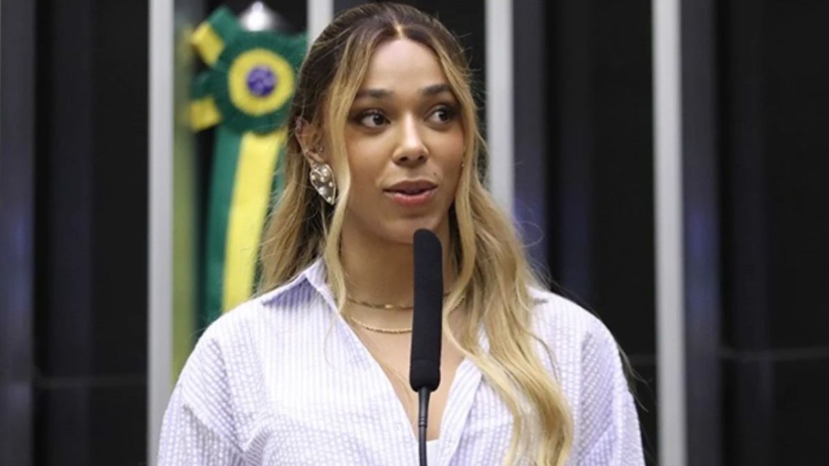 Erika Hilton relata ameaça de morte nas eleições por e-mail e reforça escolta de proteção