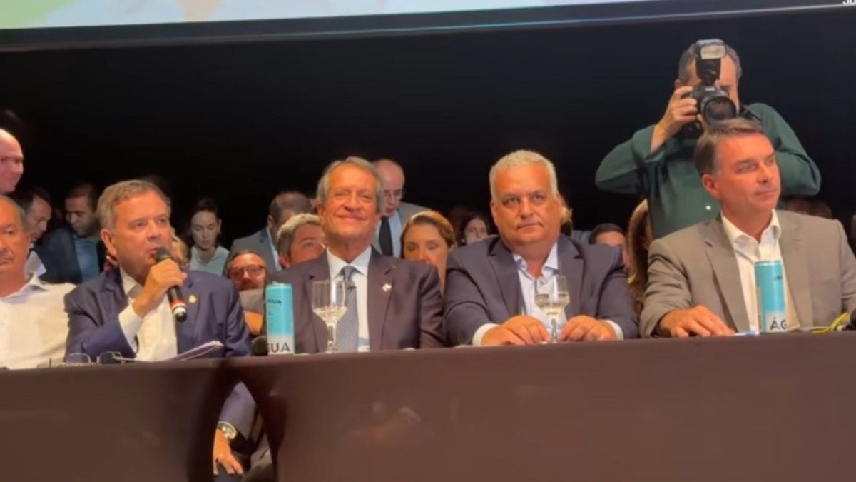 Evento do PL alinha apoio a Flávio Bolsonaro e traz duras críticas à oposição: ‘Vão fazer o diabo para vencer’