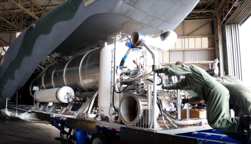 O sistema MAFFS é instalado no interior do KC-390 e permite o lançamento de até 12 mil litros de água - FAB/Reprodução/ND Mais