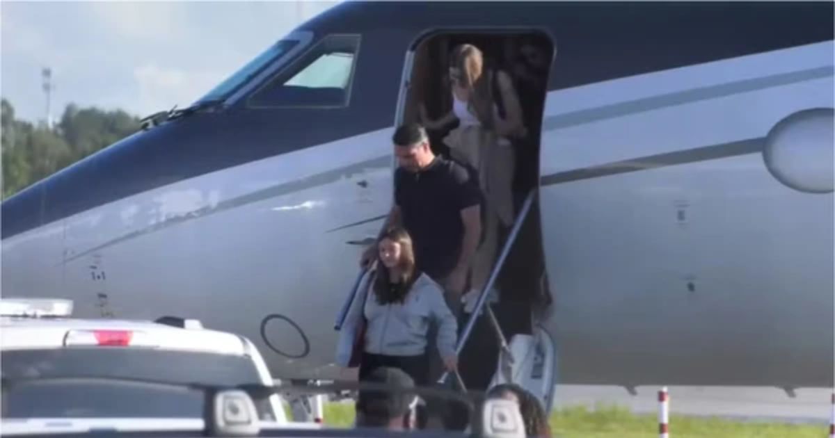 Mesmo após chegada de Flávio Bolsonaro aos EUA, poucas lideranças do PL em SC se pronunciam sobre fuga