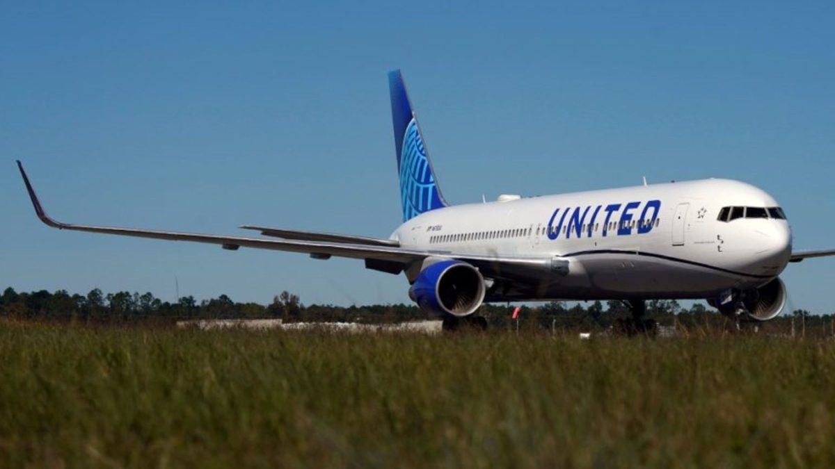 Boeing 767 deixa os Estados Unidos com brasileiros deportados e chega a Minas Gerais nesta sexta-feira