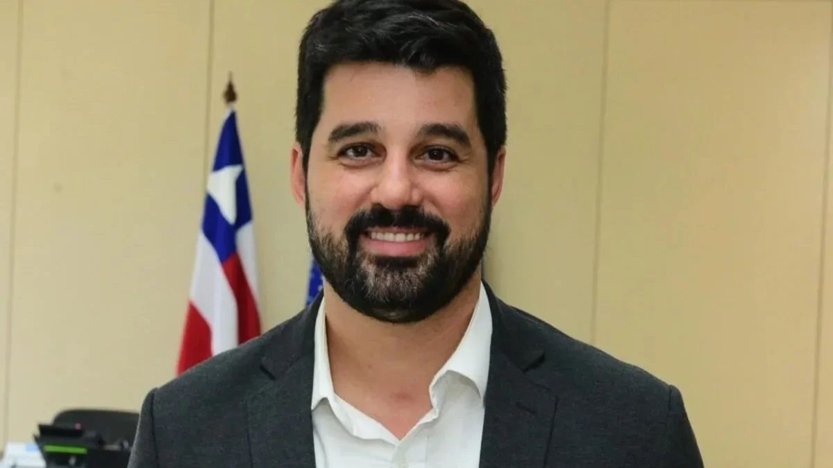 Quem é Pablo Souza, secretário de mobilidade de Salvador que teve prisão decretada pelo TRE-BA