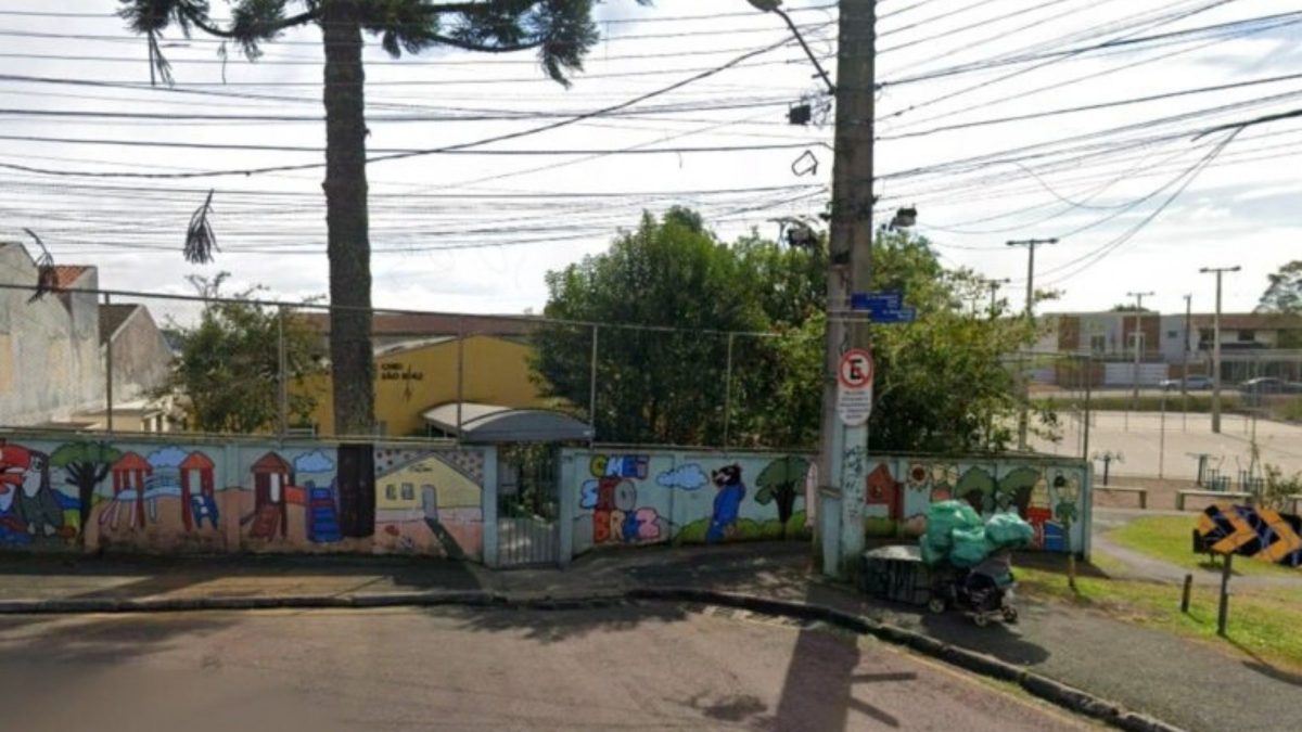Homem armado com faca invade creche e faz reféns em Curitiba