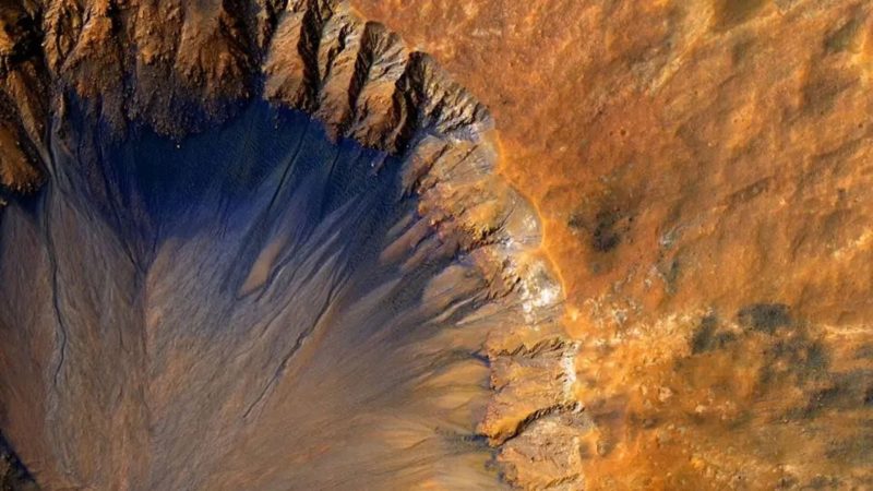 Quando alcançar a região, o rover poderá usar seu braço robótico para coletar dados diretamente das formações - NASA/ND Mais