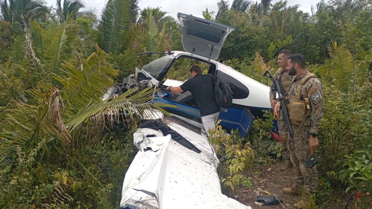 VÍDEO: Avião com cinco pessoas a bordo cai um minuto após decolar de Carutapera, no Maranhão