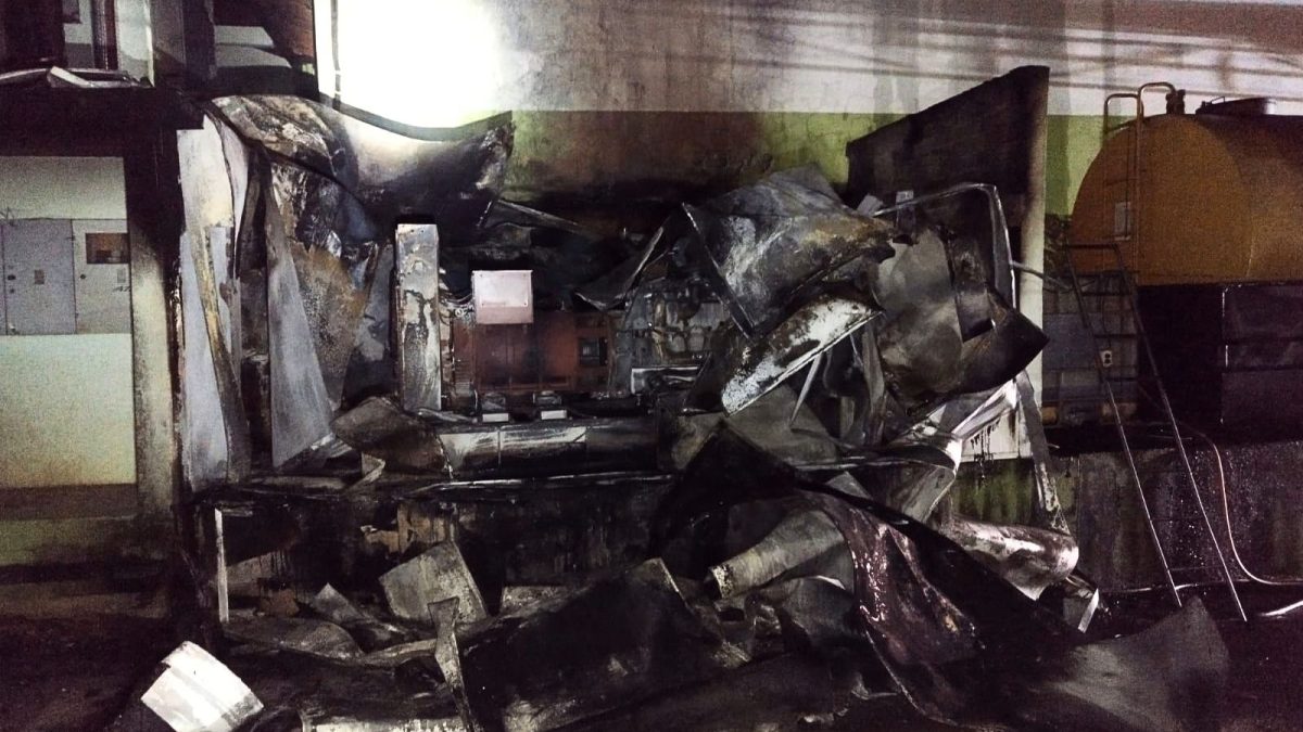 Incêndio destrói gerador em empresa e ameaça tanque com 10 mil litros de diesel em SC