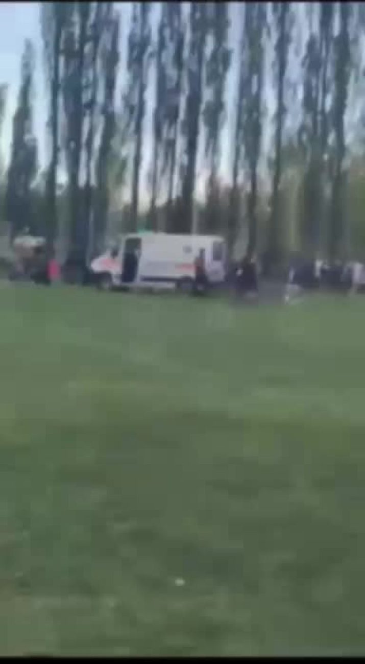 Jogador argentino sofre três paradas cardíacas e passa por drama em atendimento de ambulância 2 Jogador argentino sofre três paradas cardíacas e passa por drama em atendimento de ambulância 1