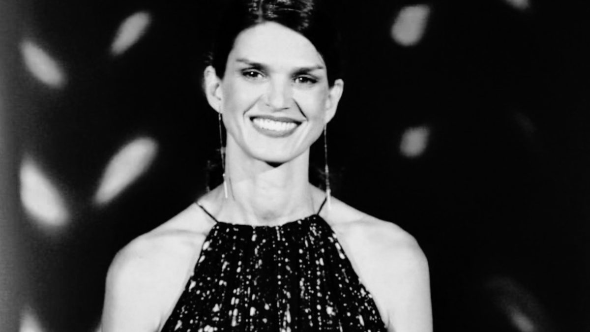 Câncer de mama que matou Karina Zeviani avançou para fígado e ossos após cantora chegar a ter mais de 90% de remissão