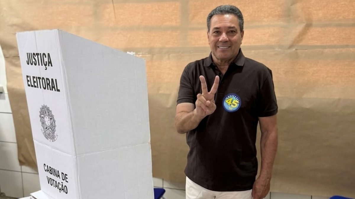 Após candidatura nas eleições e declarar voto em Lula, Luxemburgo pode virar ‘salvador’ em clube do Brasileirão