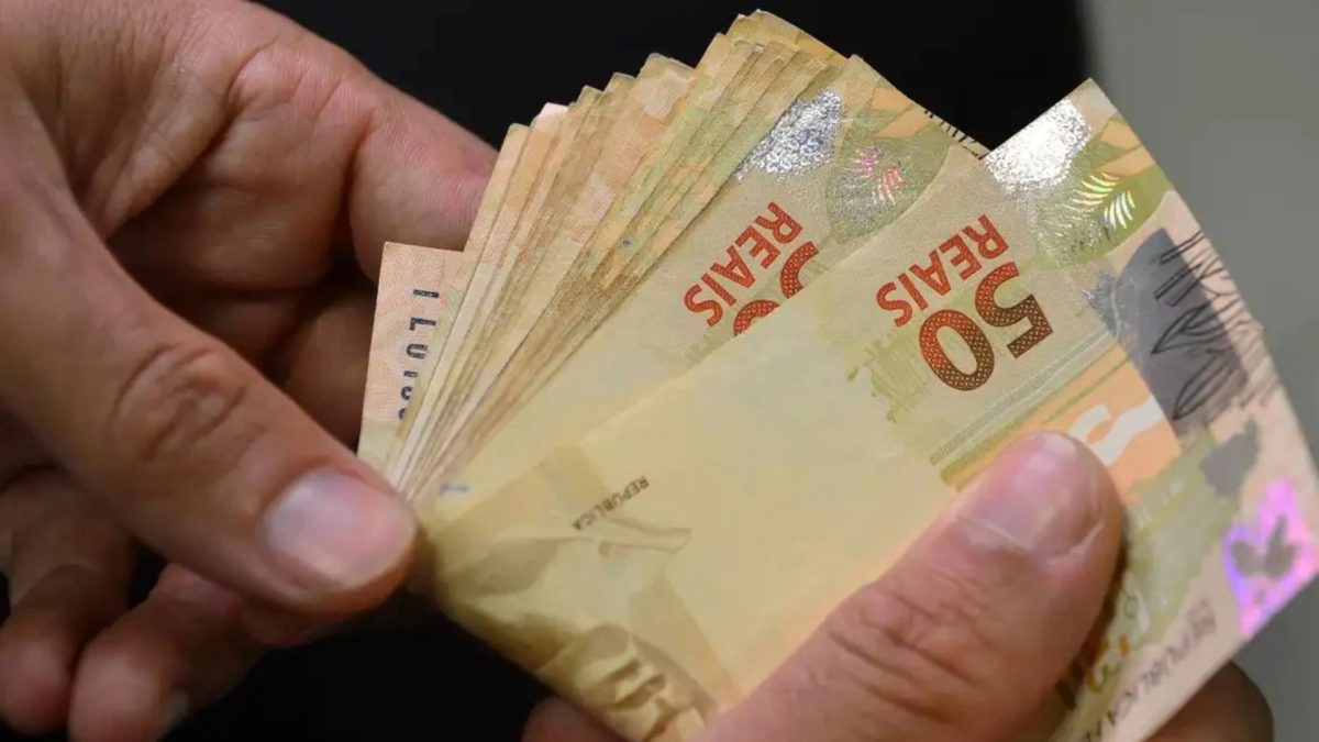 Mais de 20 milhões de brasileiros estão em situação de risco com dívidas; veja quais sinais entram na conta do Banco Central