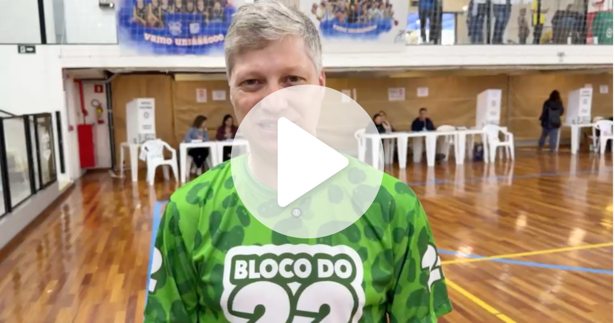 ‘Mais esperança’, diz Marcel van Hattem ao votar e falar sobre o futuro do Brasil - Foto