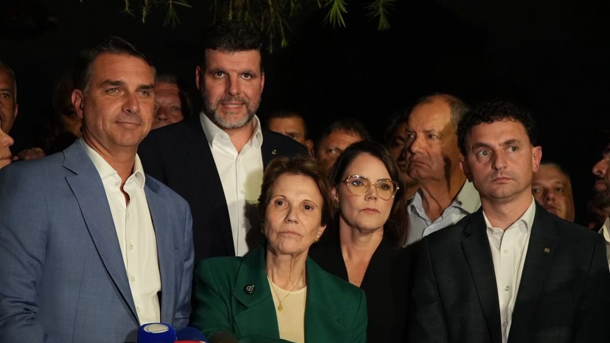 VÍDEO: FPA fecha com Flávio Bolsonaro e já mira agricultura em eventual governo