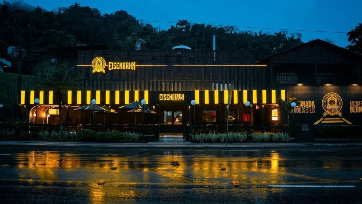 Famoso bar de fábrica de cervejaria reabre após seis anos com cardápio assinado por chef em Blumenau