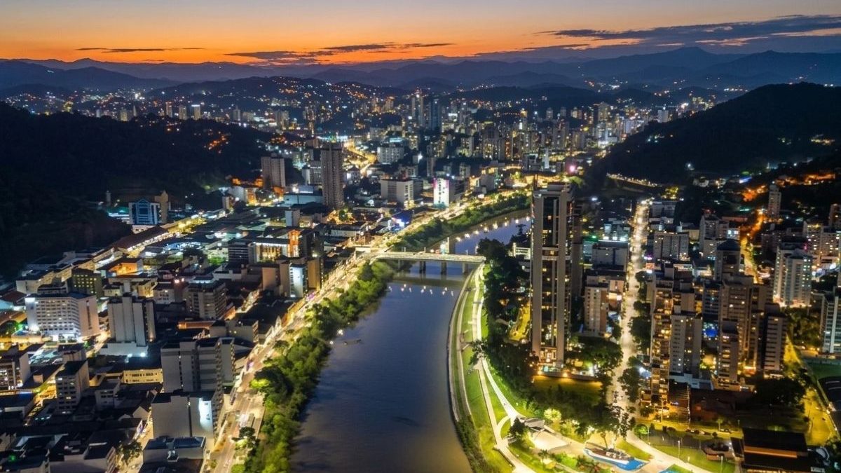 Número de homicídios cai 52% e Blumenau ganha título de cidade mais segura do Brasil pelo segundo ano consecutivo