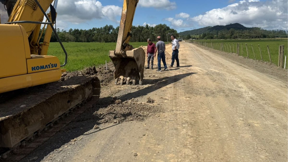 Cidade de 7 mil habitantes investe R$ 5,14 milhões na pavimentação de três rodovias próximas à BR-101 que prometem corredor para escoar a produção agrícola