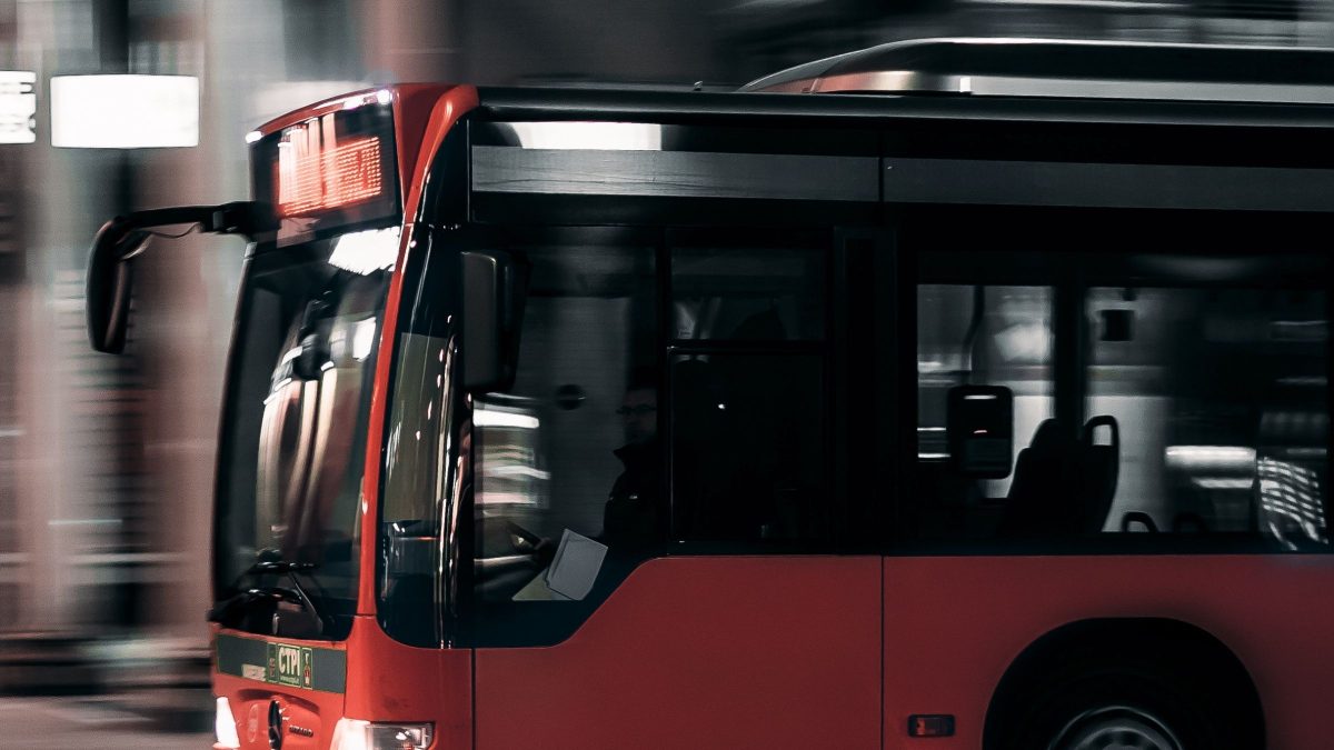 Lula prepara PEC da tarifa zero: proposta prevê transporte público gratuito aos fins de semana e feriados no Brasil