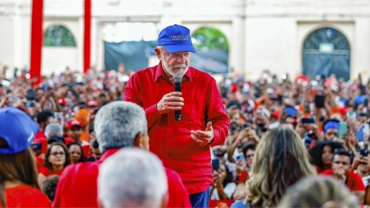 Campanha de Lula acusa Meta de interferir nas eleições em favor de Flávio Bolsonaro