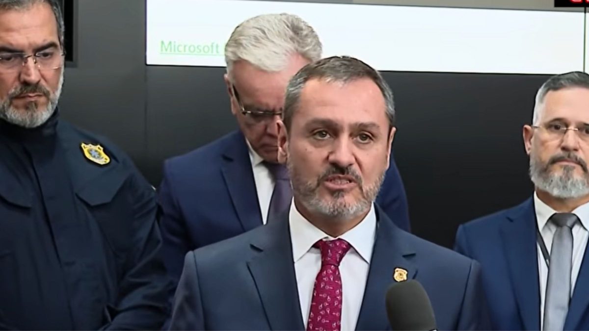 PF abre apuração sobre possível interferência dos EUA nas eleições brasileiras no dia do primeiro turno