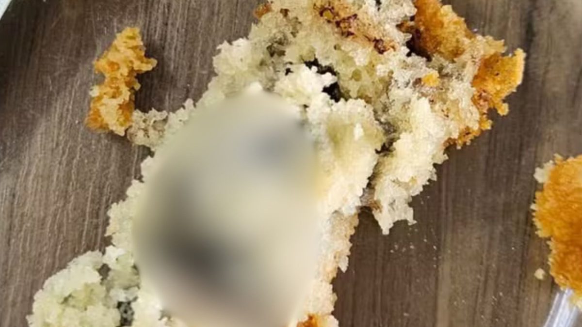 Cliente come bolo e encontra rato morto dentro do alimento; comerciante é presa em Porto Alegre