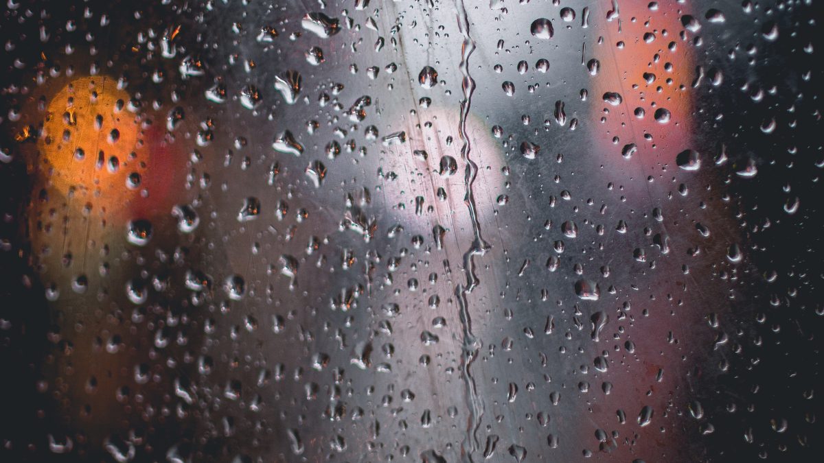 Ventos de até 100 km/h e previsão de chuva forte colocam regiões de SC em alerta de monitoramento
