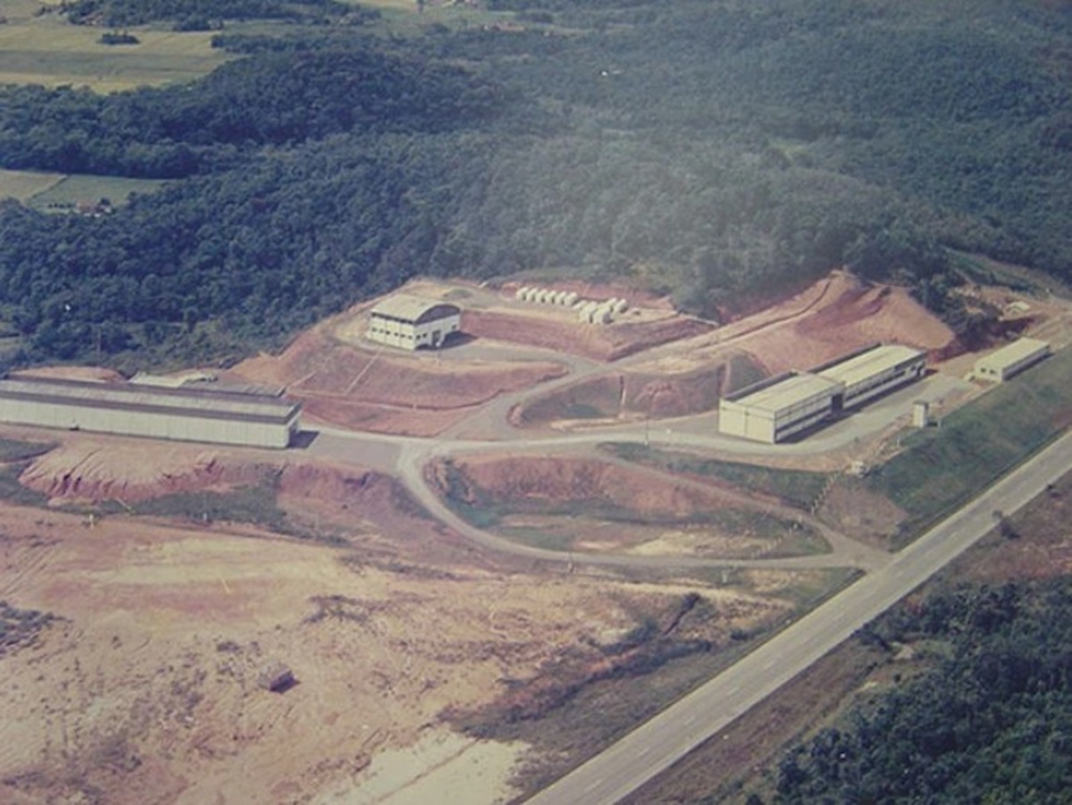 Em 1983, a WEG constrói uma fábrica de tintas em Guaramirim Foto: WEG/Divulgação/ND Mais